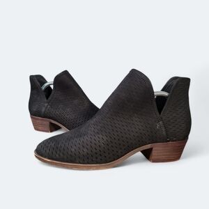 Lucky Brand Baley Perforated Slip On Ankle Boots Booties Black leather Size 7